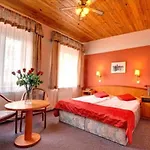 White Lion Hotel Prague