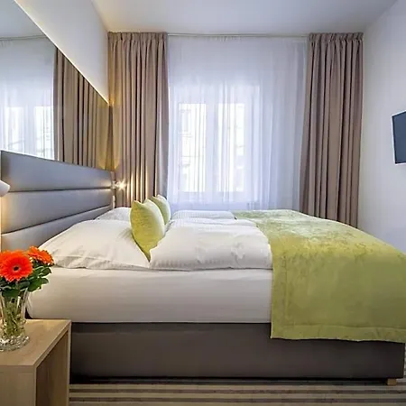 White Lion 4* Praha