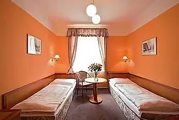 White Lion 4*