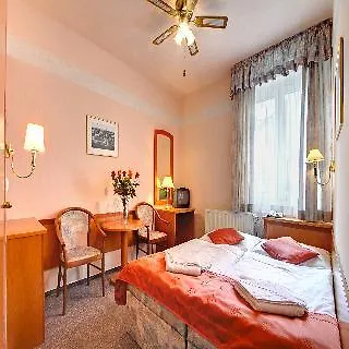White Lion 4*