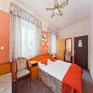 White Lion 4* براغ