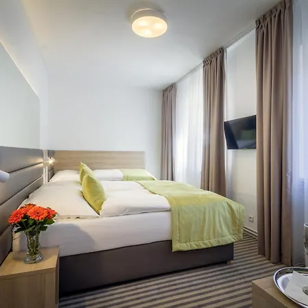 White Lion Szálloda