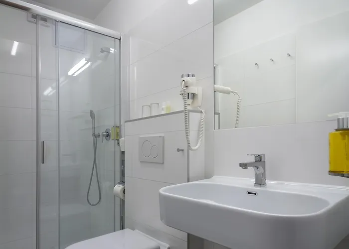 White Lion 4* Прага