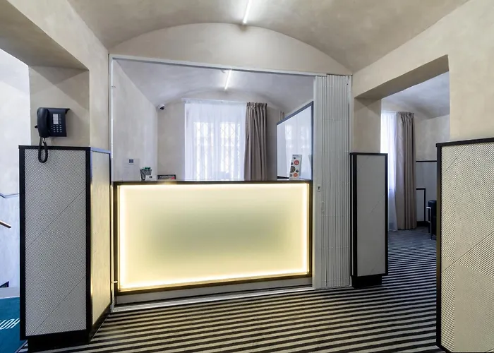 Отель White Lion Прага