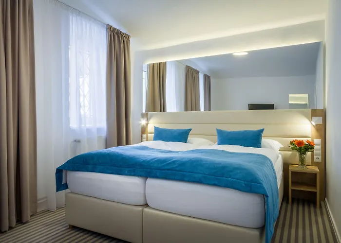 White Lion Отель