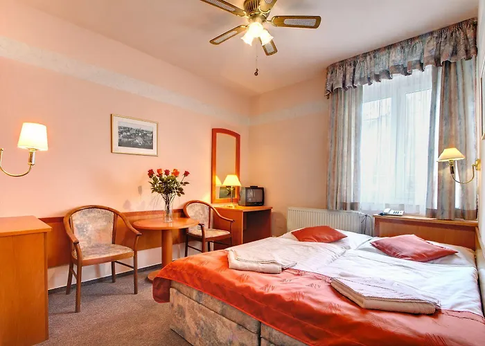 Отель White Lion Прага