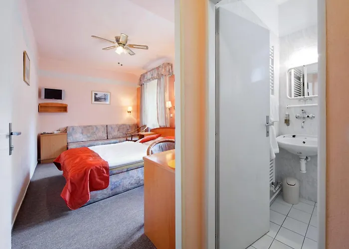 White Lion 4* Прага