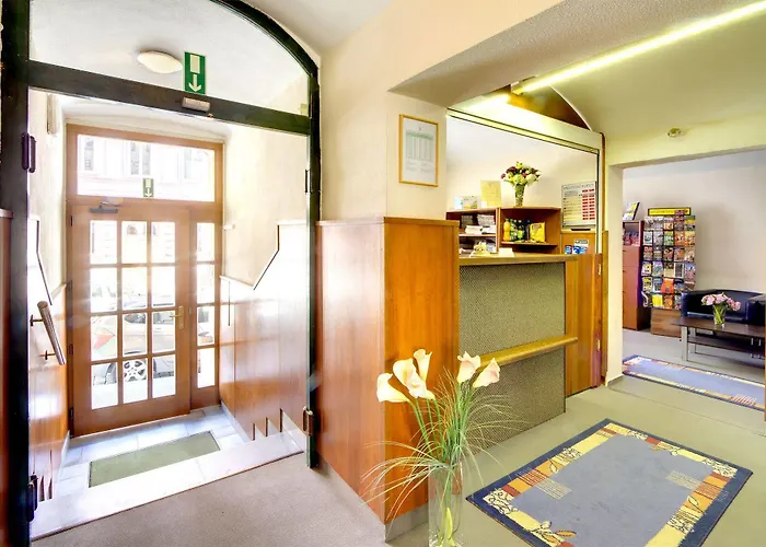 Отель White Lion Прага