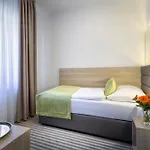 White Lion 4*