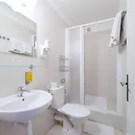 White Lion Hotel 4*