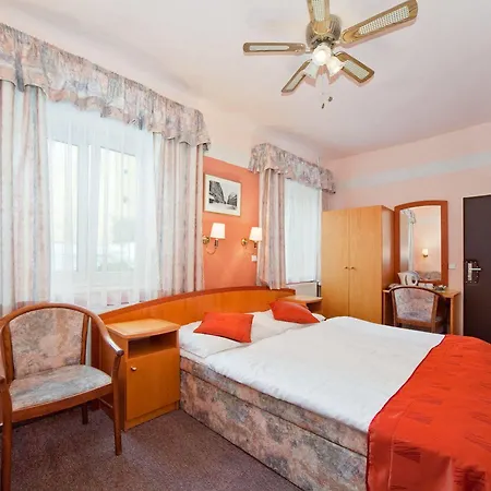 White Lion 4* Praag