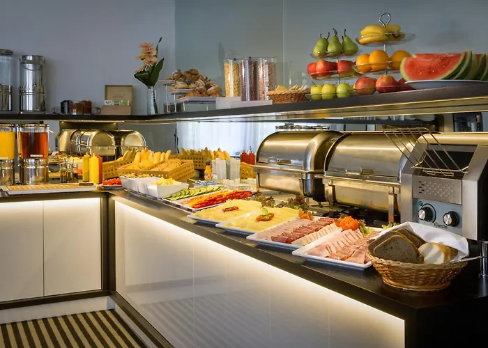 White Lion Hotel 4*